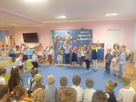 Grafika #7: Dzień Edukacji Narodowej i Pasowanie na Przedszkolaka cz.I