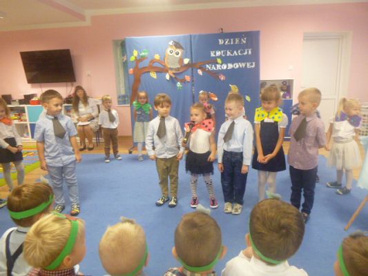 Grafika #8: Dzień Edukacji Narodowej i Pasowanie na Przedszkolaka cz.I