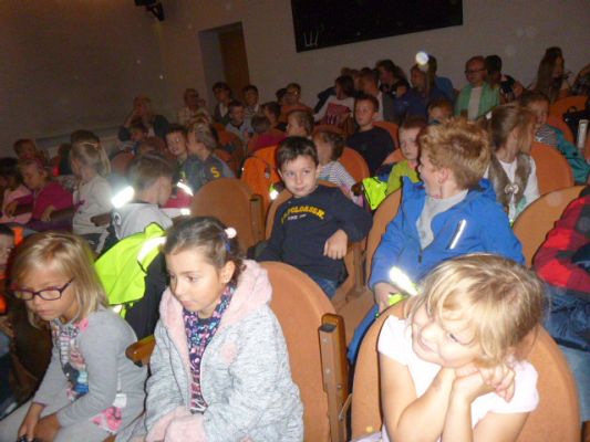 Grafika #1: Spektakl Niedźwiedź i Masza cz. III