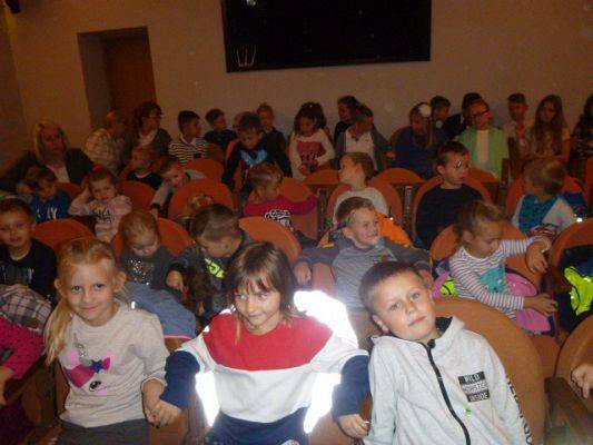 Grafika #3: Spektakl Niedźwiedź i Masza cz. III