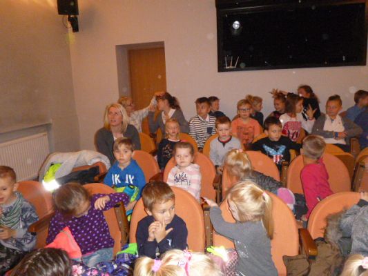 Grafika #5: Spektakl Niedźwiedź i Masza cz. III