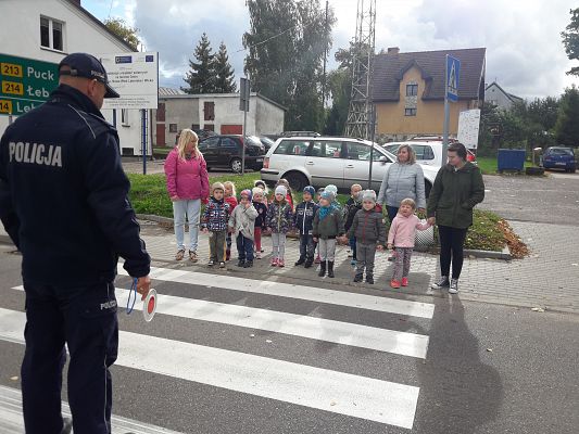 Grafika #1: Spotkanie z policjantem cz. IV