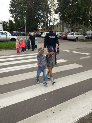 Grafika #0: Spotkanie z policjantem cz. III