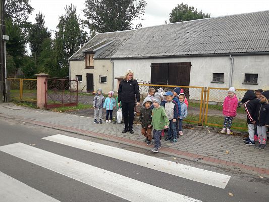 Grafika #8: Spotkanie z policjantem cz. III