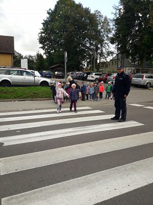 Grafika #2: Spotkanie z policjantem cz. II