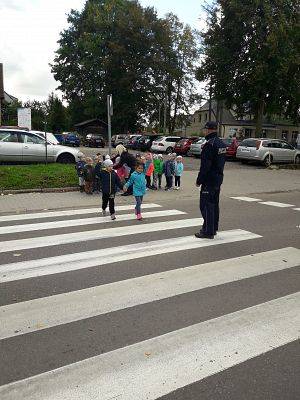 Grafika #4: Spotkanie z policjantem cz. II