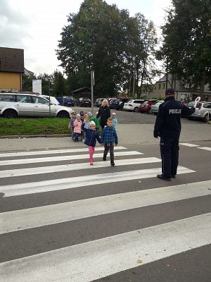 Grafika #7: Spotkanie z policjantem cz. II