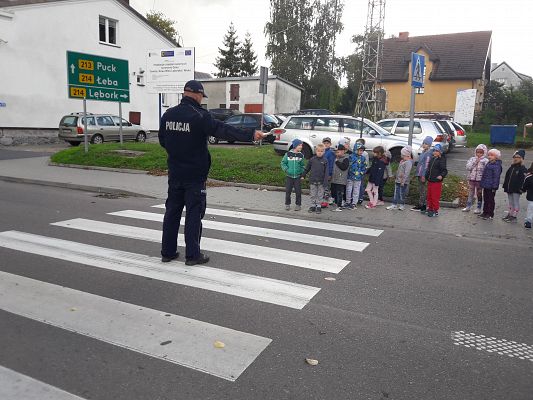 Grafika #3: Spotkanie z policjantem cz. I