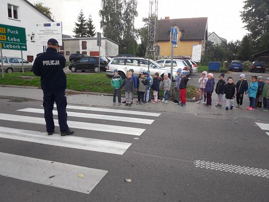 Grafika #4: Spotkanie z policjantem cz. I