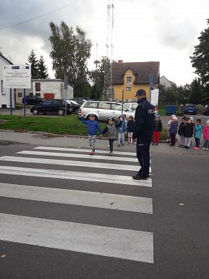 Grafika #6: Spotkanie z policjantem cz. I