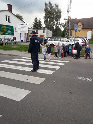 Grafika #8: Spotkanie z policjantem cz. I