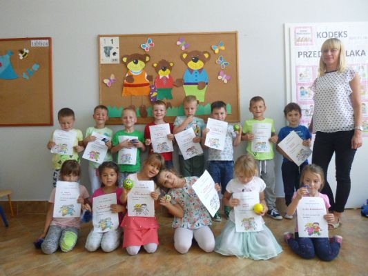 Grafika #1: Dzień Przedszkolaka-gr. II i III , Rybki i Sowy