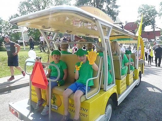 Grafika #1: Dni Gminy Wicko 2018 -Parada