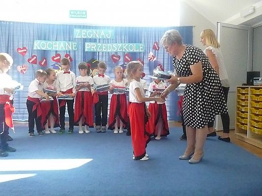 Grafika #1: Uroczyste pożegnanie 6-latków cz. VI