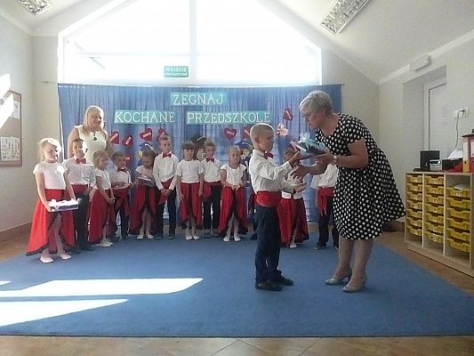 Grafika #1: Uroczyste pożegnanie 6-latków cz. V