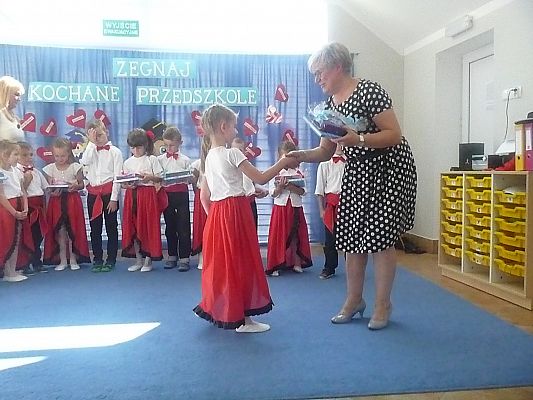 Grafika #5: Uroczyste pożegnanie 6-latków cz. V