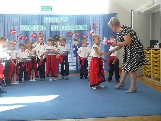 Grafika #6: Uroczyste pożegnanie 6-latków cz. V