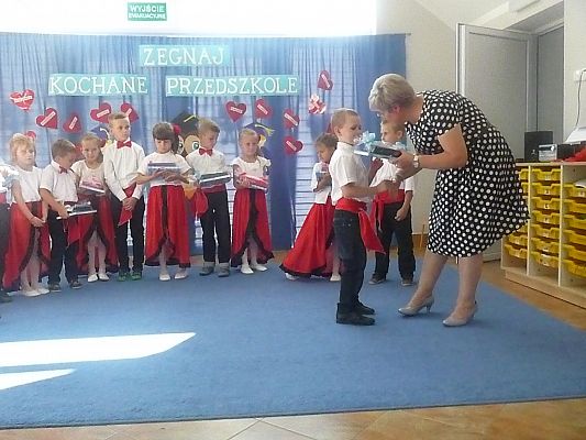 Grafika #7: Uroczyste pożegnanie 6-latków cz. V