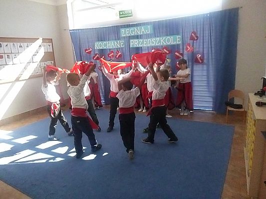 Grafika #2: Uroczyste pożegnanie 6-latków cz. III