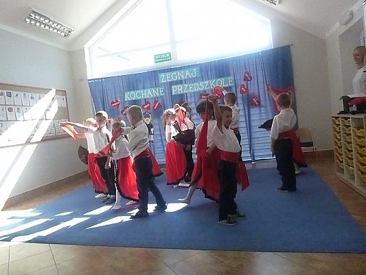 Grafika #3: Uroczyste pożegnanie 6-latków cz. III