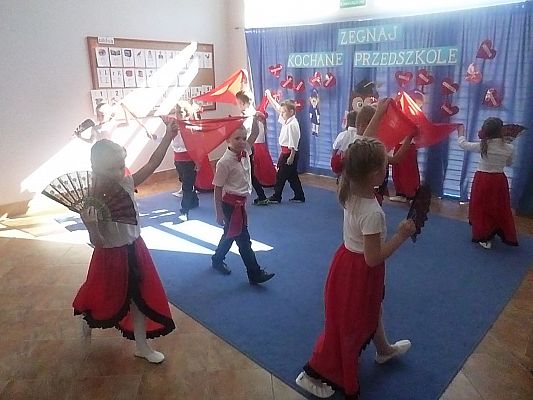 Grafika #4: Uroczyste pożegnanie 6-latków cz. III