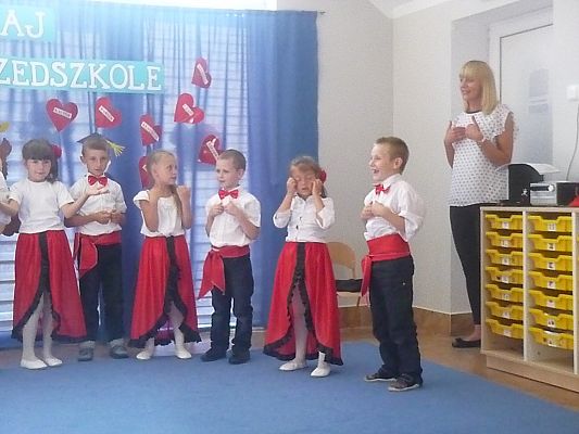 Grafika #7: Uroczyste pożegnanie 6-latków cz. III