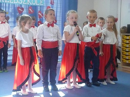 Grafika #2: Uroczyste pożegnanie 6-latków cz. II