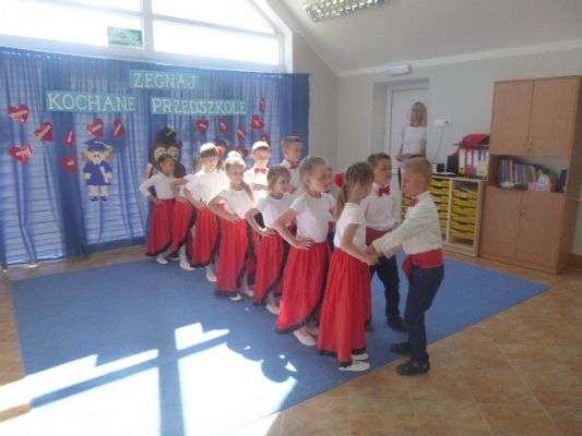 Grafika #5: Uroczyste pożegnanie 6-latków cz.I