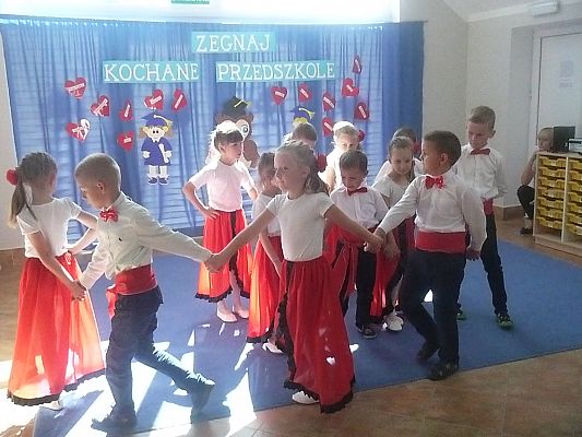 Grafika #7: Uroczyste pożegnanie 6-latków cz.I