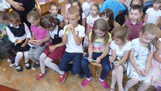 Grafika #0: Delfinki przekazują klucz Rybkom cz. III