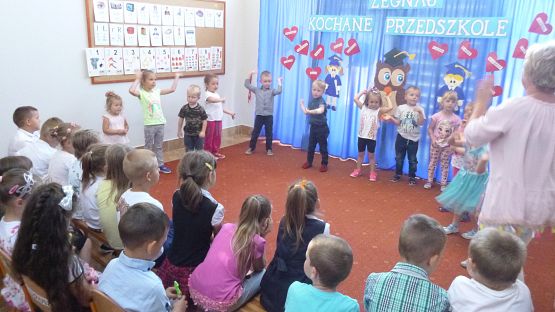 Grafika #5: Delfinki przekazują klucz Rybkom cz. II