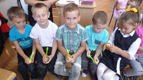 Grafika #7: Delfinki przekazują klucz Rybkom cz. II