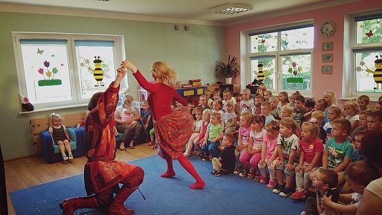 Grafika #0: Zło tańcem zwyciężaj-bajka muzyczna cz. IV