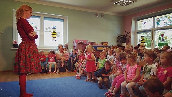 Grafika #6: Zło tańcem zwyciężaj-bajka muzyczna cz. IV