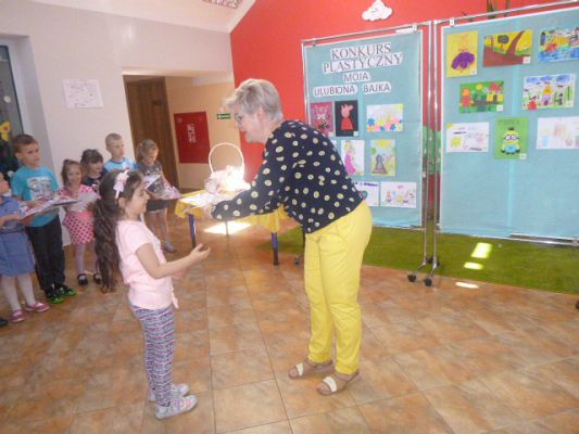 Grafika #0: Rozstrzygnięcie konkursu plastycznego  Moja ulubiona bajka cz. III