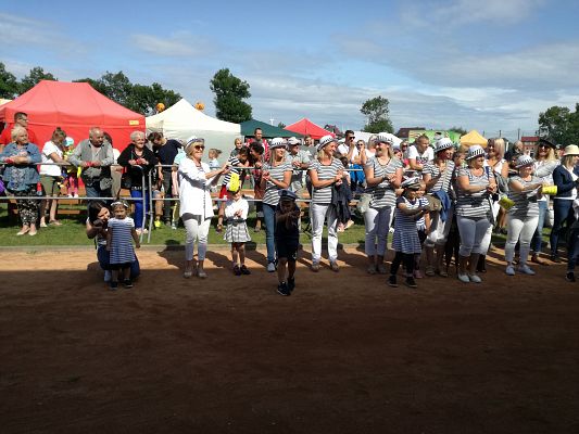 Grafika #1: Dni Gminy Wicko 2019-Parada Czarownic cz. III