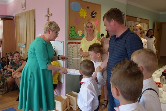 Grafika #0: Uroczystość pożegnania przedszkola przez dzieci 6-letnie cz. V