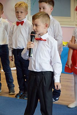 Grafika #3: Uroczystość pożegnania przedszkola przez dzieci 6-letnie cz. IV