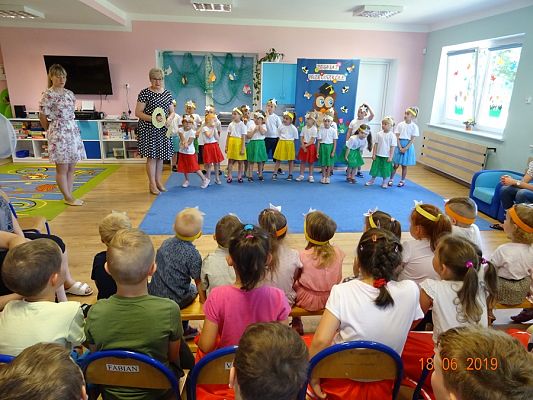 Grafika #4: Pożegnanie 6-latków przez młodsze przedszkolaki cz. IV