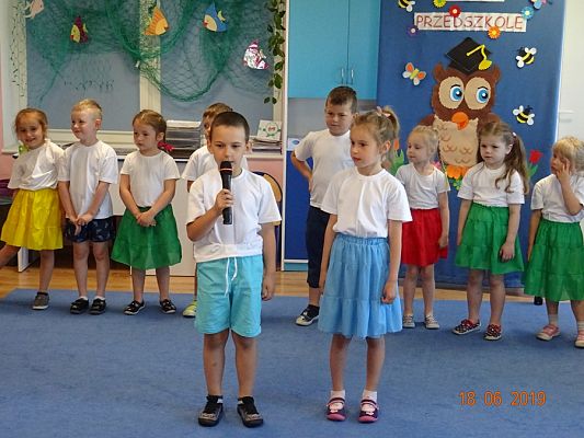 Grafika #0: Pożegnanie 6-latków przez młodsze przedszkolaki cz. II