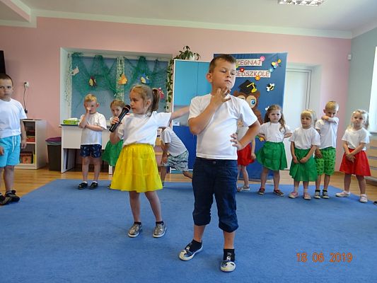 Grafika #5: Pożegnanie 6-latków przez młodsze przedszkolaki cz. II