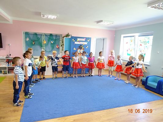 Grafika #7: Pożegnanie 6-latków przez młodsze przedszkolaki cz. I