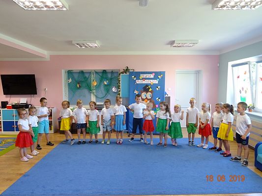 Grafika #8: Pożegnanie 6-latków przez młodsze przedszkolaki cz. I