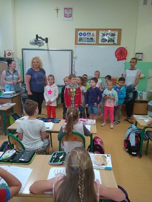 Grafika #3: Przedszkolaki z wizytą w Szkole Podstawowej w Wicku cz. I