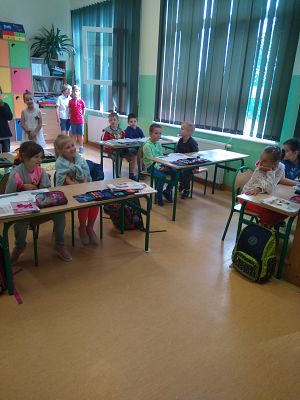 Grafika #5: Przedszkolaki z wizytą w Szkole Podstawowej w Wicku cz. I