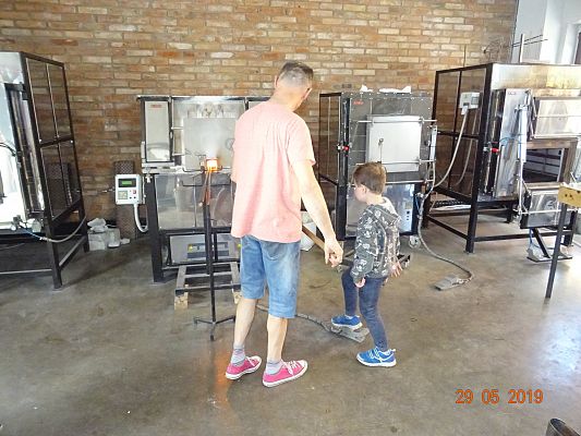 Grafika #0: Wycieczka do Pucka-Manufaktura szkła PuckGlas cz. X