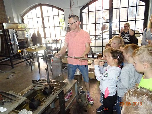 Grafika #5: Wycieczka do Pucka-Manufaktura szkła PuckGlas cz. X