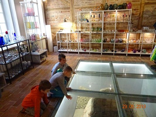 Grafika #0: Wycieczka do Pucka-Manufaktura szkła PuckGlas cz. II