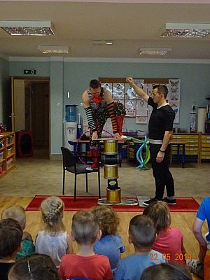 Grafika #3: Cyrk HECA w przedszkolu cz. IV