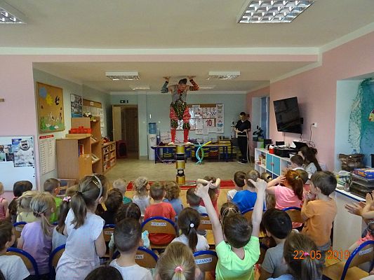 Grafika #4: Cyrk HECA w przedszkolu cz. IV